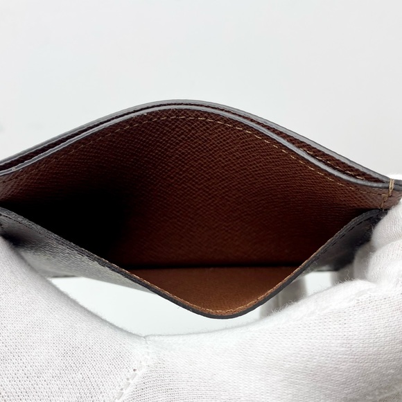 Authentic Louis Vuitton Monogram Card Holder - Picture 7 of 9